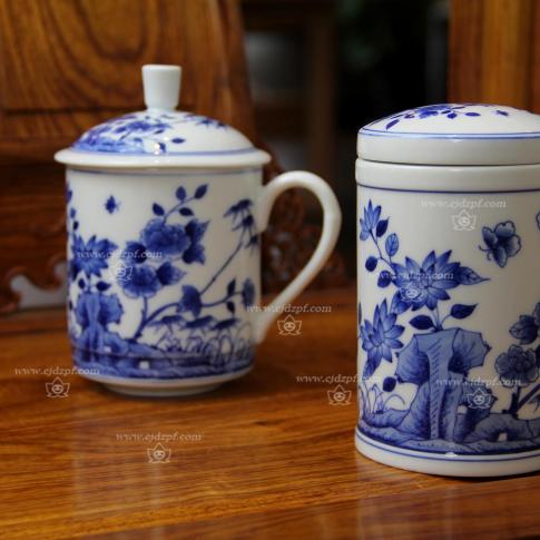 2头手绘青花春光明媚茶友